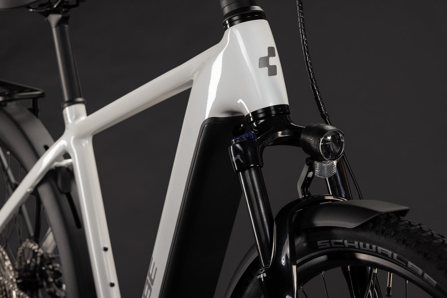 CUBE NURIDE HYBRID PERFORMANCE 720 METALLICWHITE ’N’ GREY 2027