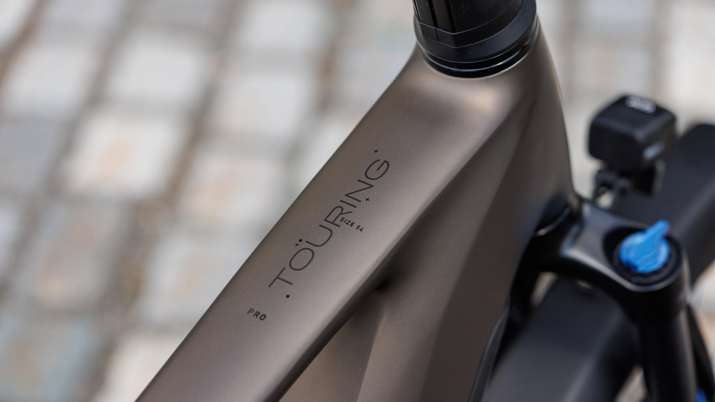 CUBE TOURING HYBRID PRO 800 METALLICUMBRA'N'BLACK 2027