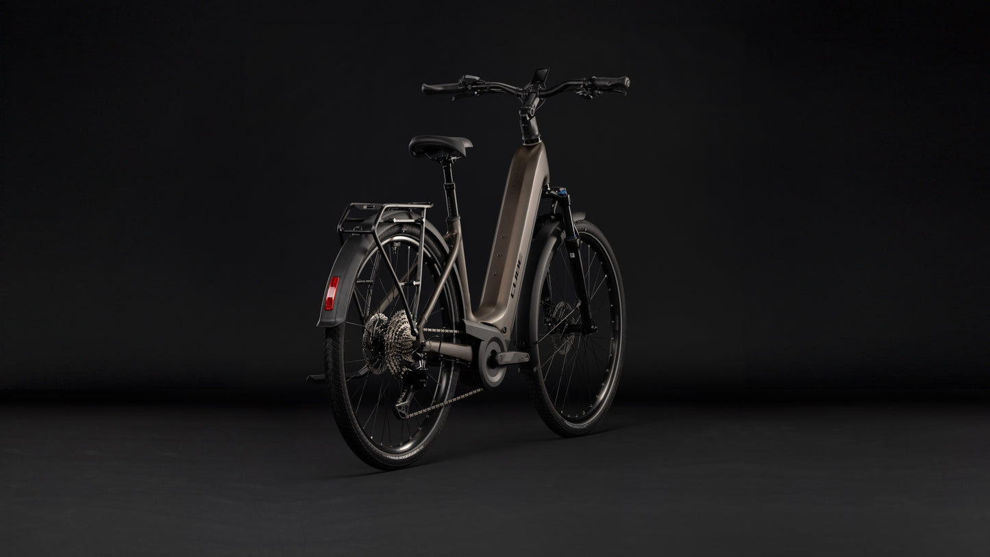 CUBE TOURING HYBRID PRO 800 EASY ENTRY METALLICUMBRA'N'BLACK 2027