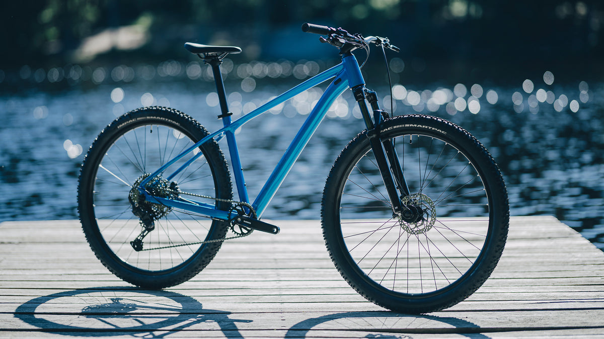 CUBE AIM PRO TOPASBLUE´N´BLUE 2027