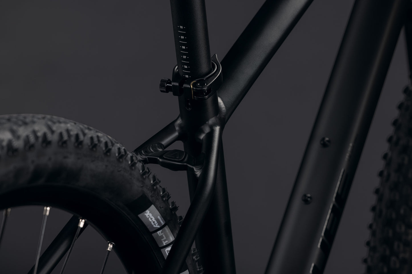 CUBE AIM SLT SOOT´N´BLACK 2027